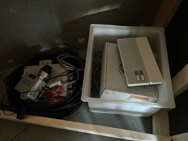 Partij diverse electronica - afbeelding 1 van  1