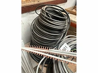Partij diverse elektriciteitskabels en toebehoren - afbeelding 3 van  8