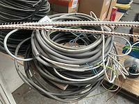 Partij diverse elektriciteitskabels en toebehoren - afbeelding 5 van  8