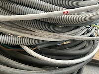 Partij diverse elektriciteitskabels en toebehoren - afbeelding 7 van  8