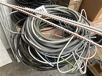 Partij diverse elektriciteitskabels en toebehoren - afbeelding 8 van  8