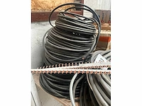 Partij diverse elektriciteitskabels en toebehoren - afbeelding 3 van  8