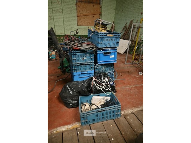 Partij diverse elektriciteitskabels - afbeelding 1 van  6