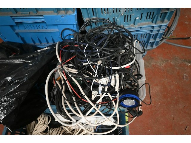 Partij diverse elektriciteitskabels - afbeelding 3 van  6