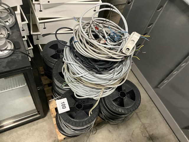 Partij diverse elektriciteitskabels - afbeelding 2 van  5