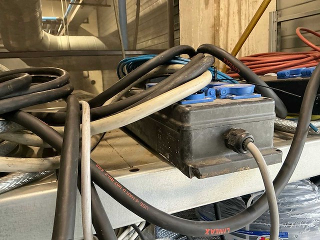 Partij diverse elektrische kabels - afbeelding 2 van  14