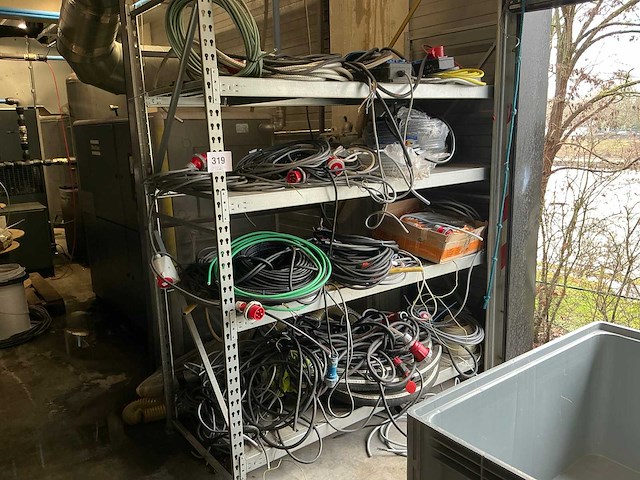 Partij diverse elektrische kabels - afbeelding 1 van  14