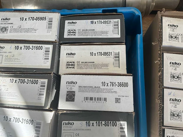 Partij diverse elektrische onderdelen niko - afbeelding 7 van  11