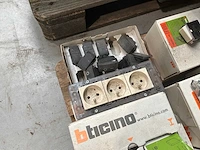 Partij diverse elektrische onderdelen - afbeelding 7 van  8