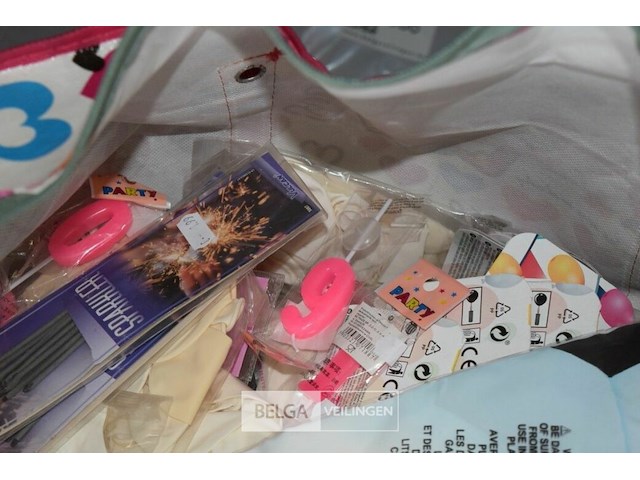 Partij diverse feestartikelen ballonnen, kaartjes,.. - afbeelding 2 van  5