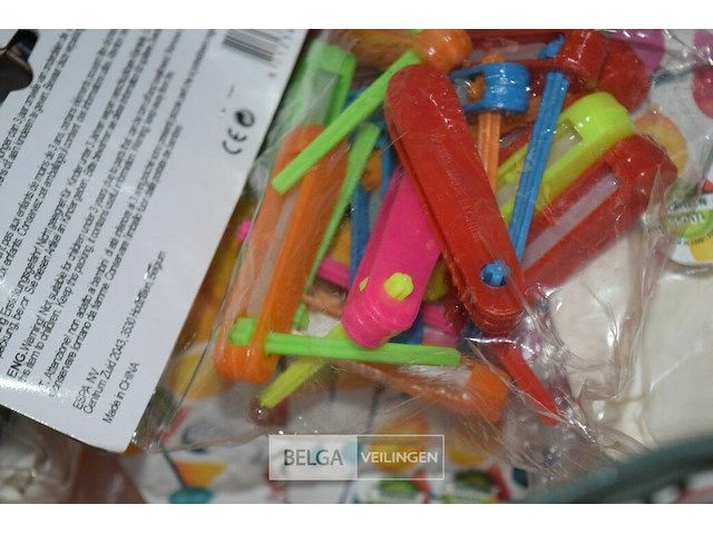 Partij diverse feestartikelen ballonnen, kaartjes,.. - afbeelding 3 van  5