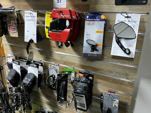 Partij diverse fietsaccessoires - afbeelding 1 van  5