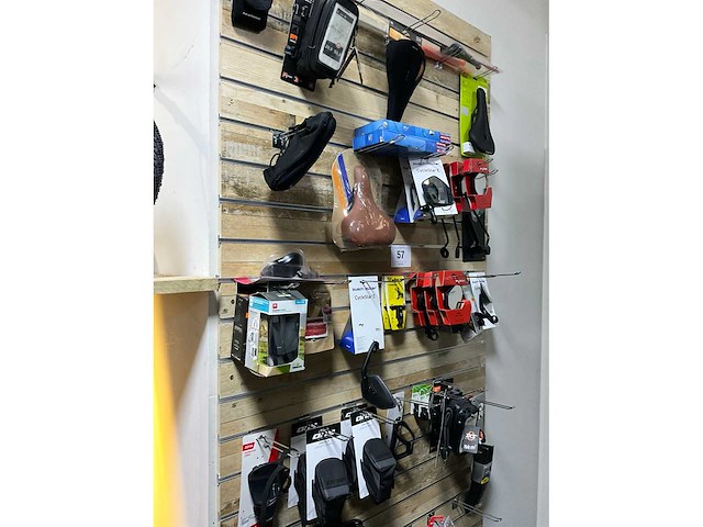 Partij diverse fietsaccessoires - afbeelding 3 van  5