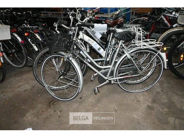 Partij diverse fietsen - afbeelding 1 van  5