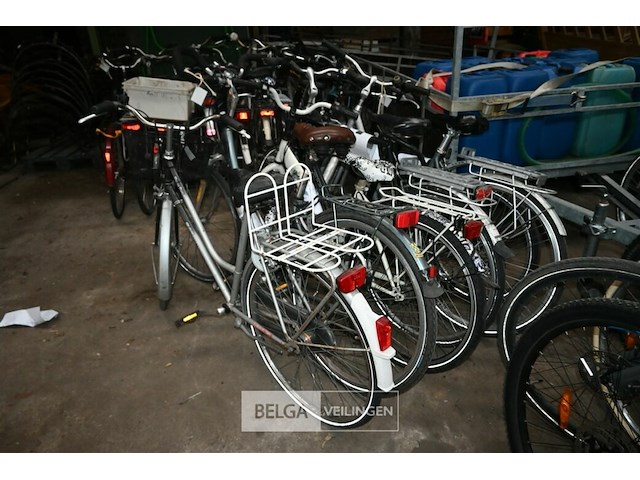 Partij diverse fietsen - afbeelding 2 van  5
