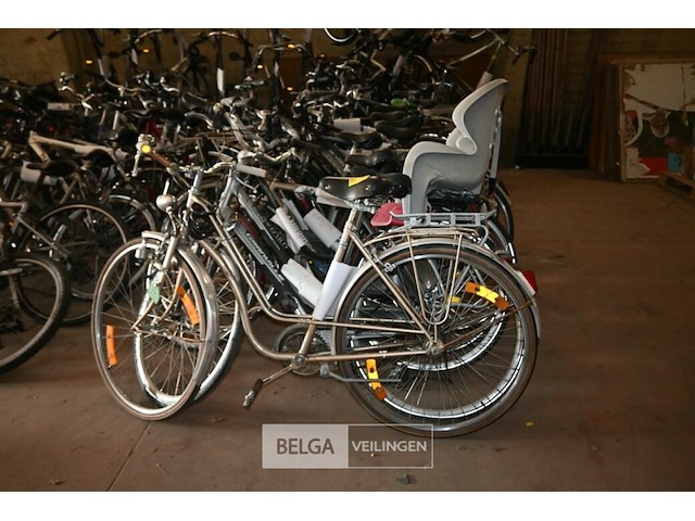 Partij diverse fietsen - afbeelding 1 van  6