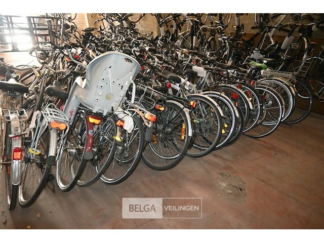 Partij diverse fietsen - afbeelding 2 van  6