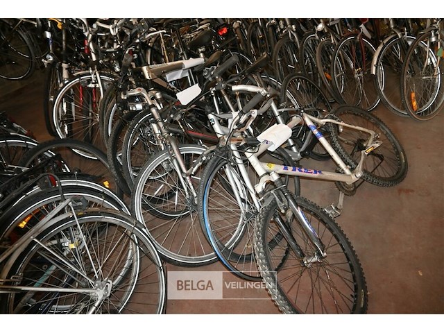 Partij diverse fietsen - afbeelding 2 van  6