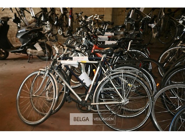 Partij diverse fietsen - afbeelding 2 van  6
