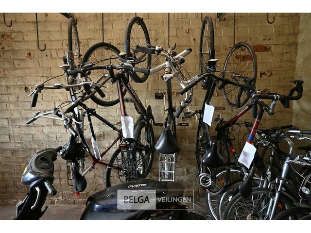 Partij diverse fietsen - afbeelding 2 van  5