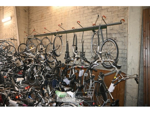 Partij diverse fietsen - afbeelding 1 van  5