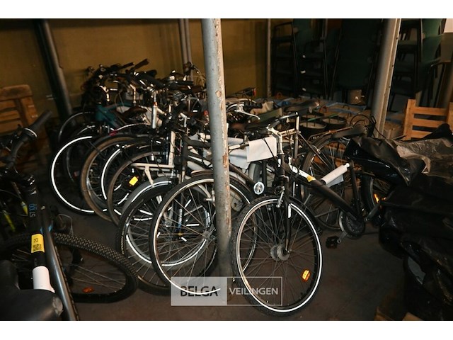 Partij diverse fietsen - afbeelding 1 van  5