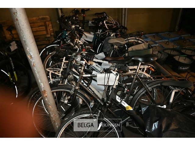 Partij diverse fietsen - afbeelding 2 van  5