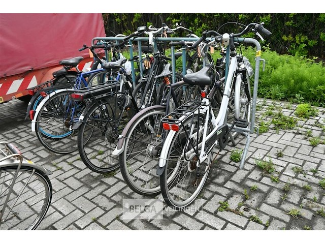 Partij diverse fietsen - afbeelding 1 van  8