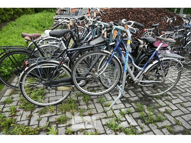 Partij diverse fietsen - afbeelding 1 van  7
