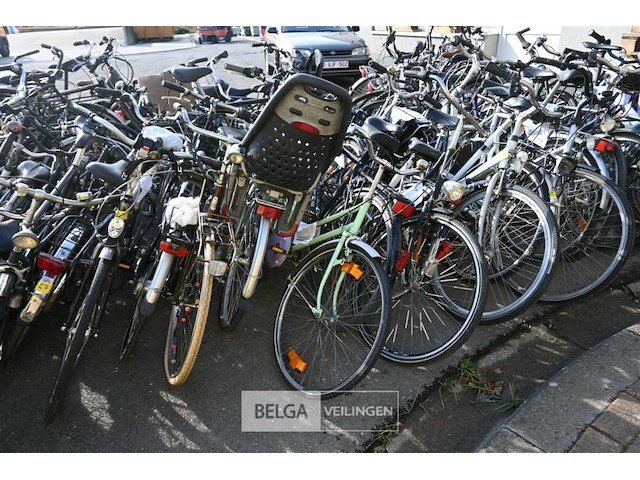 Partij diverse fietsen - afbeelding 1 van  4