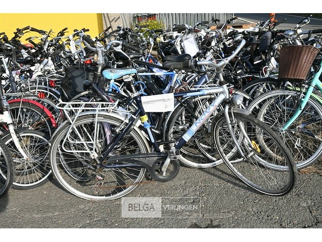 Partij diverse fietsen - afbeelding 1 van  5