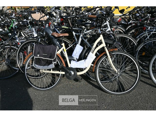 Partij diverse fietsen - afbeelding 1 van  4