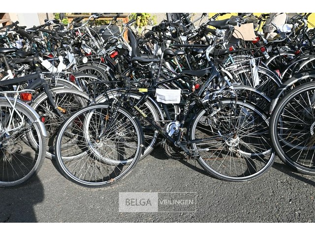 Partij diverse fietsen - afbeelding 1 van  5