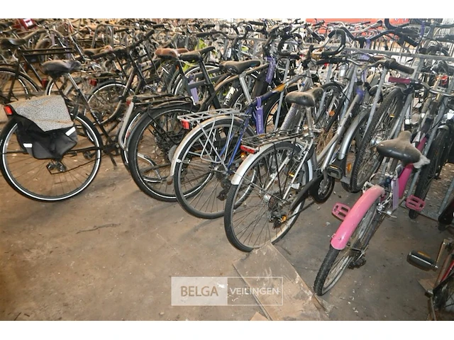 Partij diverse fietsen - afbeelding 2 van  7
