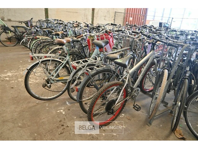 Partij diverse fietsen - afbeelding 1 van  6