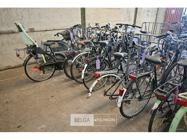 Partij diverse fietsen - afbeelding 1 van  6