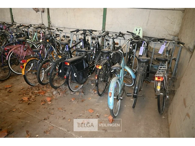 Partij diverse fietsen - afbeelding 1 van  6