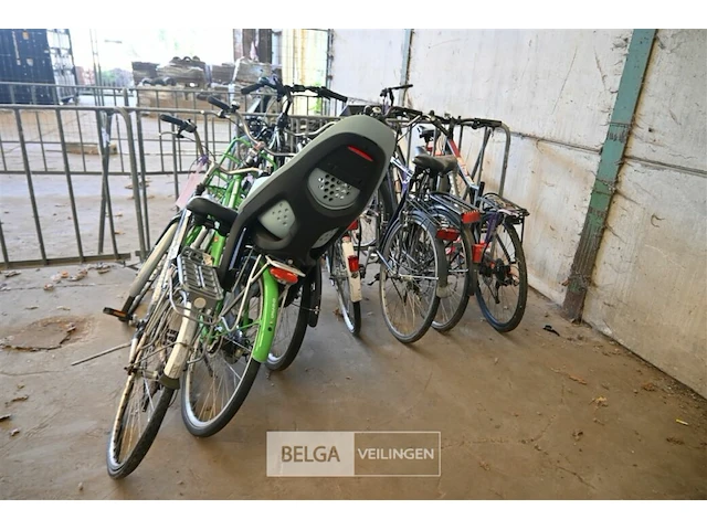 Partij diverse fietsen - afbeelding 1 van  5