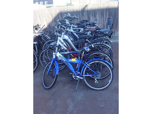 Partij diverse fietsen - afbeelding 2 van  6