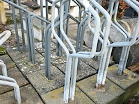 Partij diverse fietsrekken met betonblok - afbeelding 2 van  8