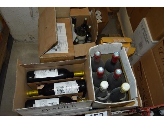 Partij diverse flessen wijn en sterke drank, o.a. château margaux, parliament - afbeelding 4 van  4