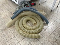Partij diverse flexibele buizen - afbeelding 1 van  4