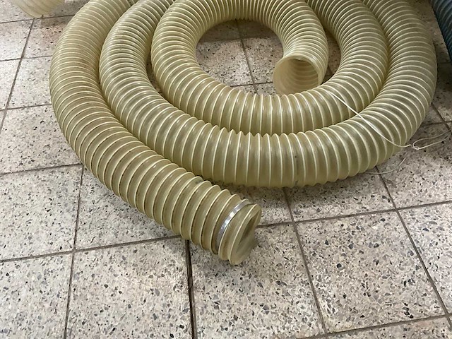 Partij diverse flexibele buizen - afbeelding 3 van  4