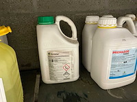 Partij diverse gazon behandeling produkten - afbeelding 3 van  8
