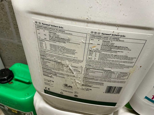 Partij diverse gazon behandeling produkten - afbeelding 7 van  8