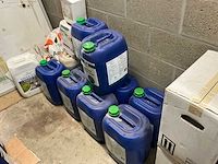 Partij diverse gazon behandeling produkten - afbeelding 8 van  8