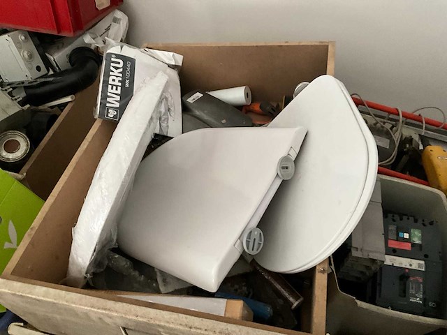 Partij diverse gereedschappen en bouwmaterialen - afbeelding 7 van  27