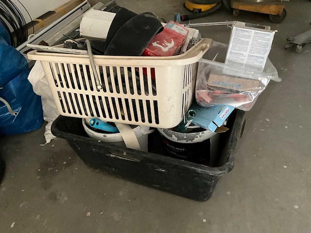 Partij diverse gereedschappen en bouwmaterialen - afbeelding 26 van  27