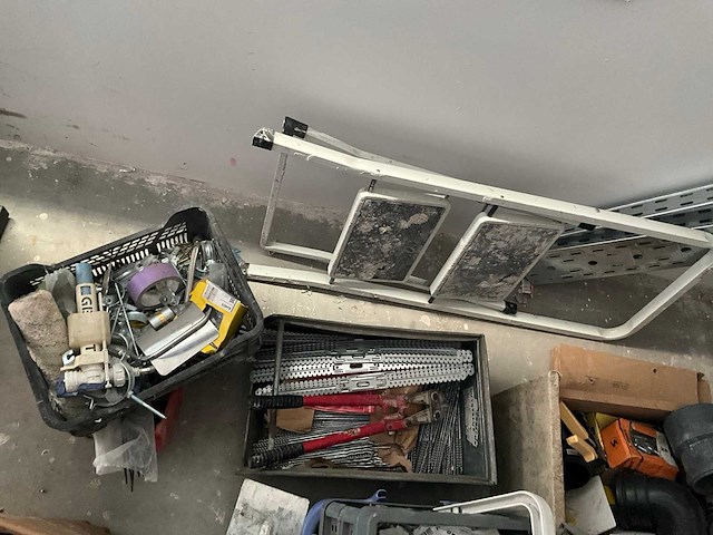 Partij diverse gereedschappen en bouwmaterialen - afbeelding 5 van  27