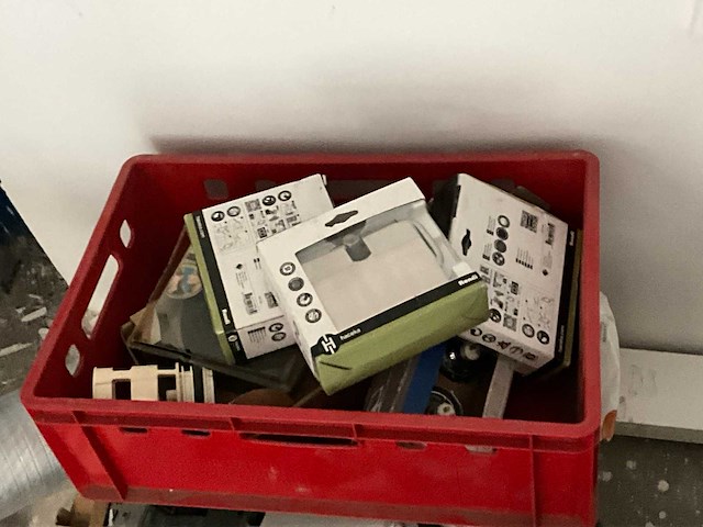 Partij diverse gereedschappen en bouwmaterialen - afbeelding 22 van  27